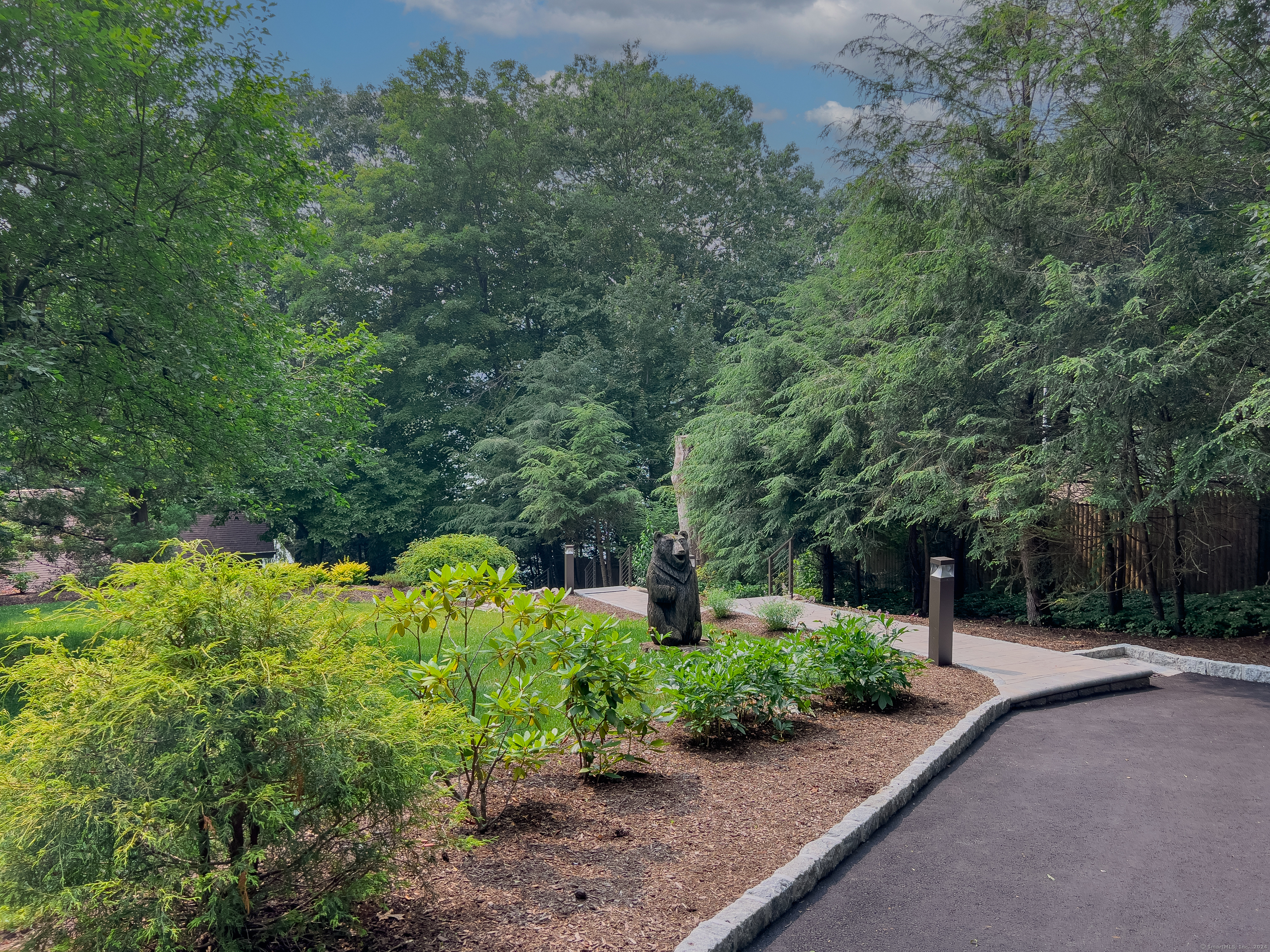 11 Edgewood Drive