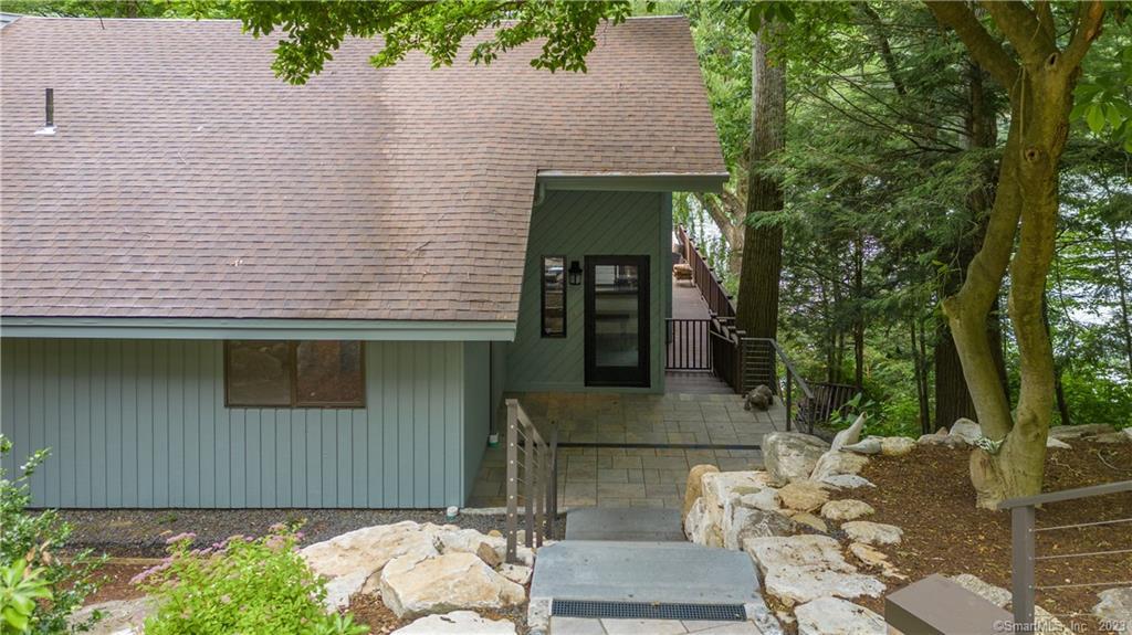 11 Edgewood Drive