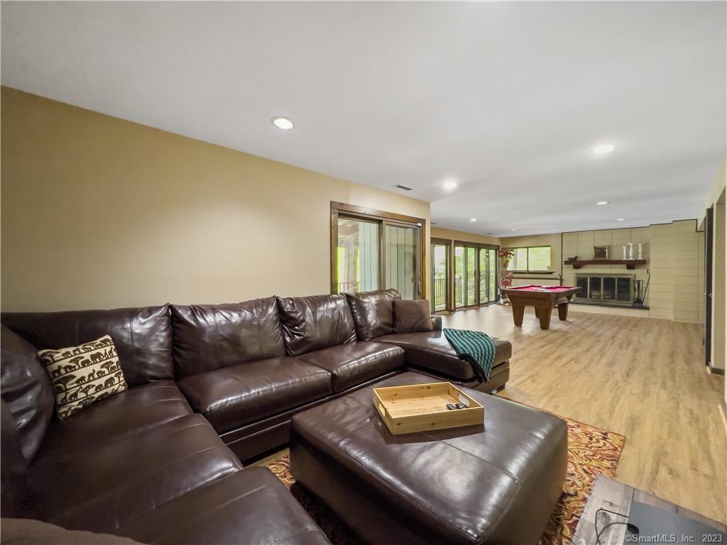 11 Edgewood Drive