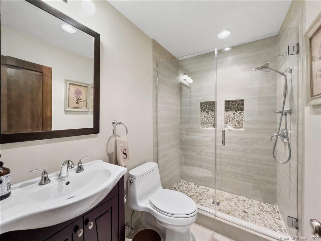 11 Edgewood Drive