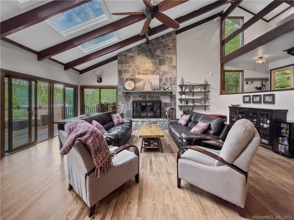 11 Edgewood Drive