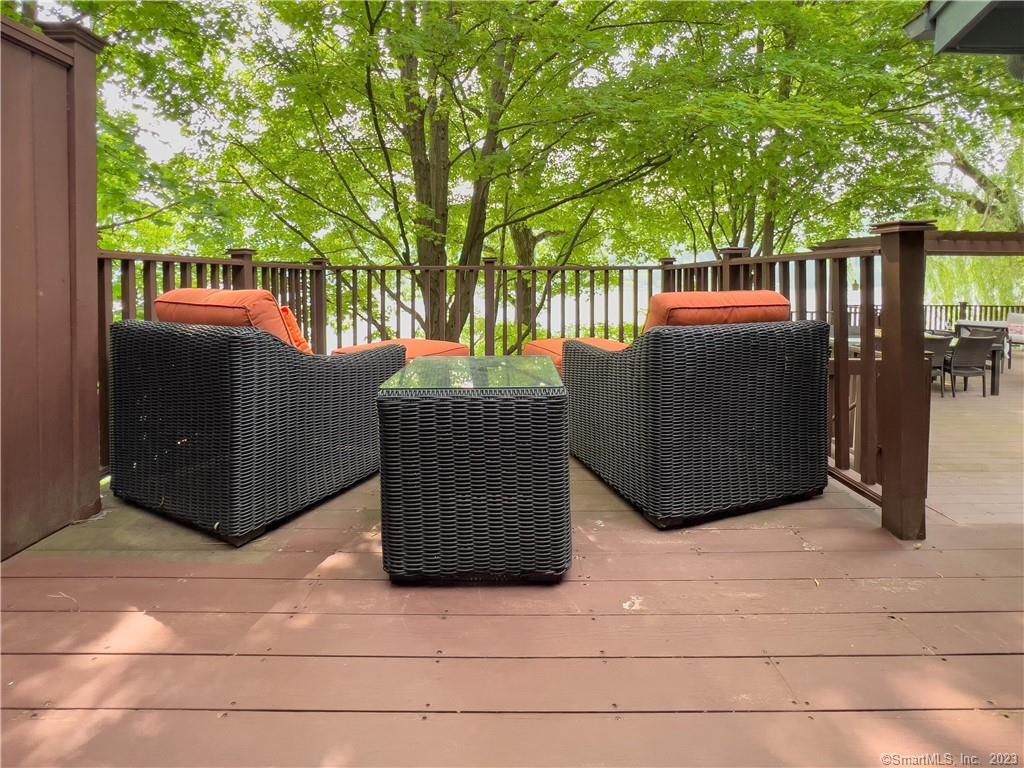 11 Edgewood Drive