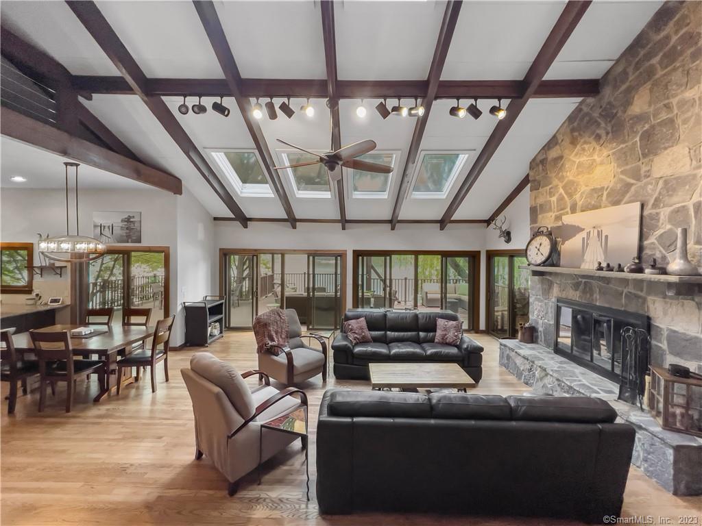 11 Edgewood Drive