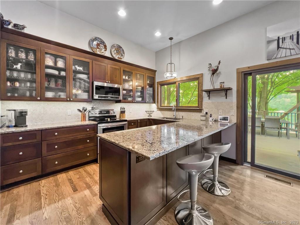 11 Edgewood Drive