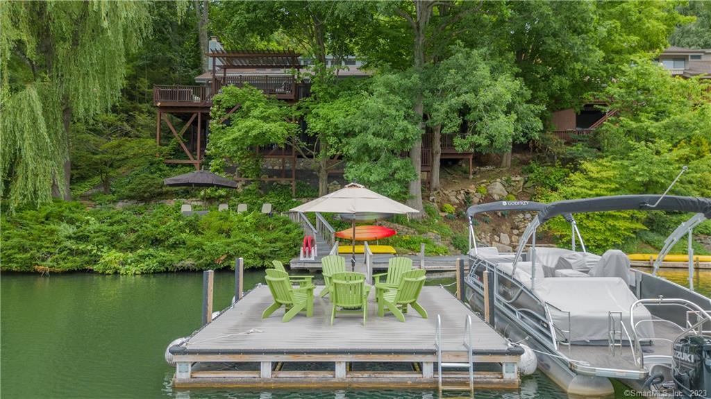 11 Edgewood Drive