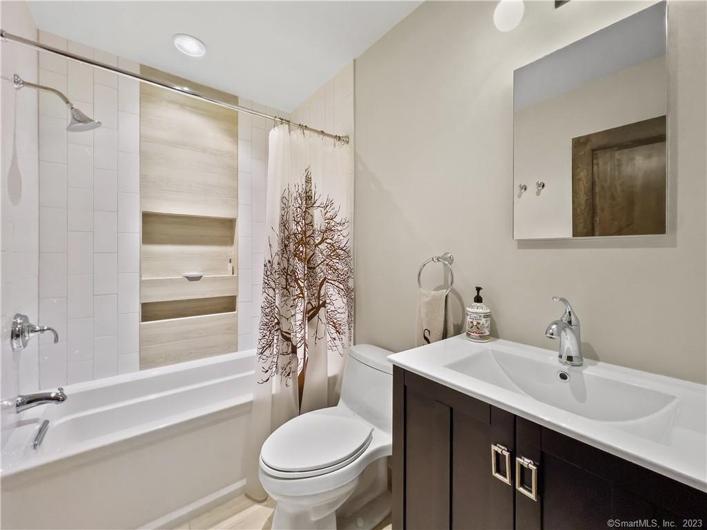 11 Edgewood Drive