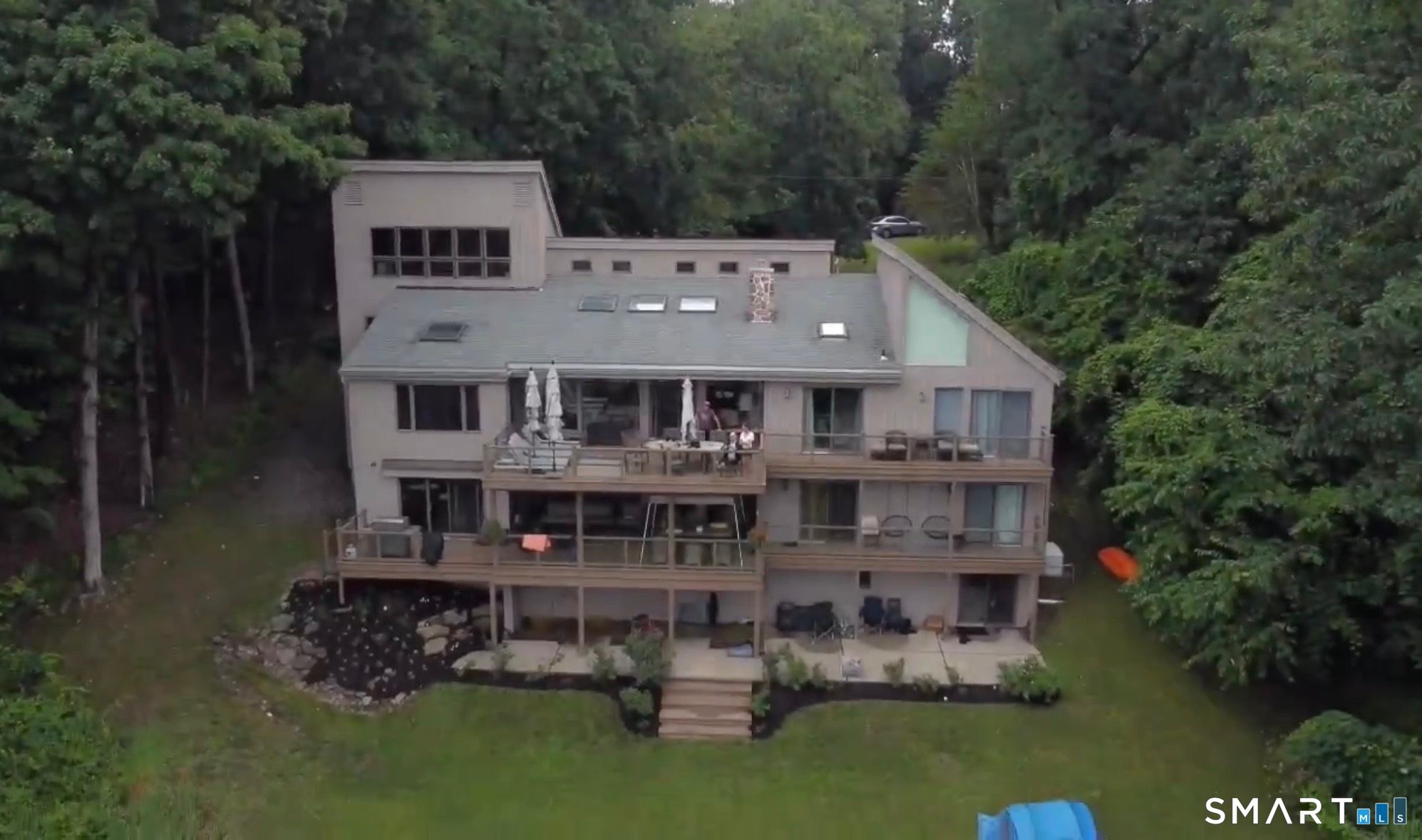 16 Sunset Drive