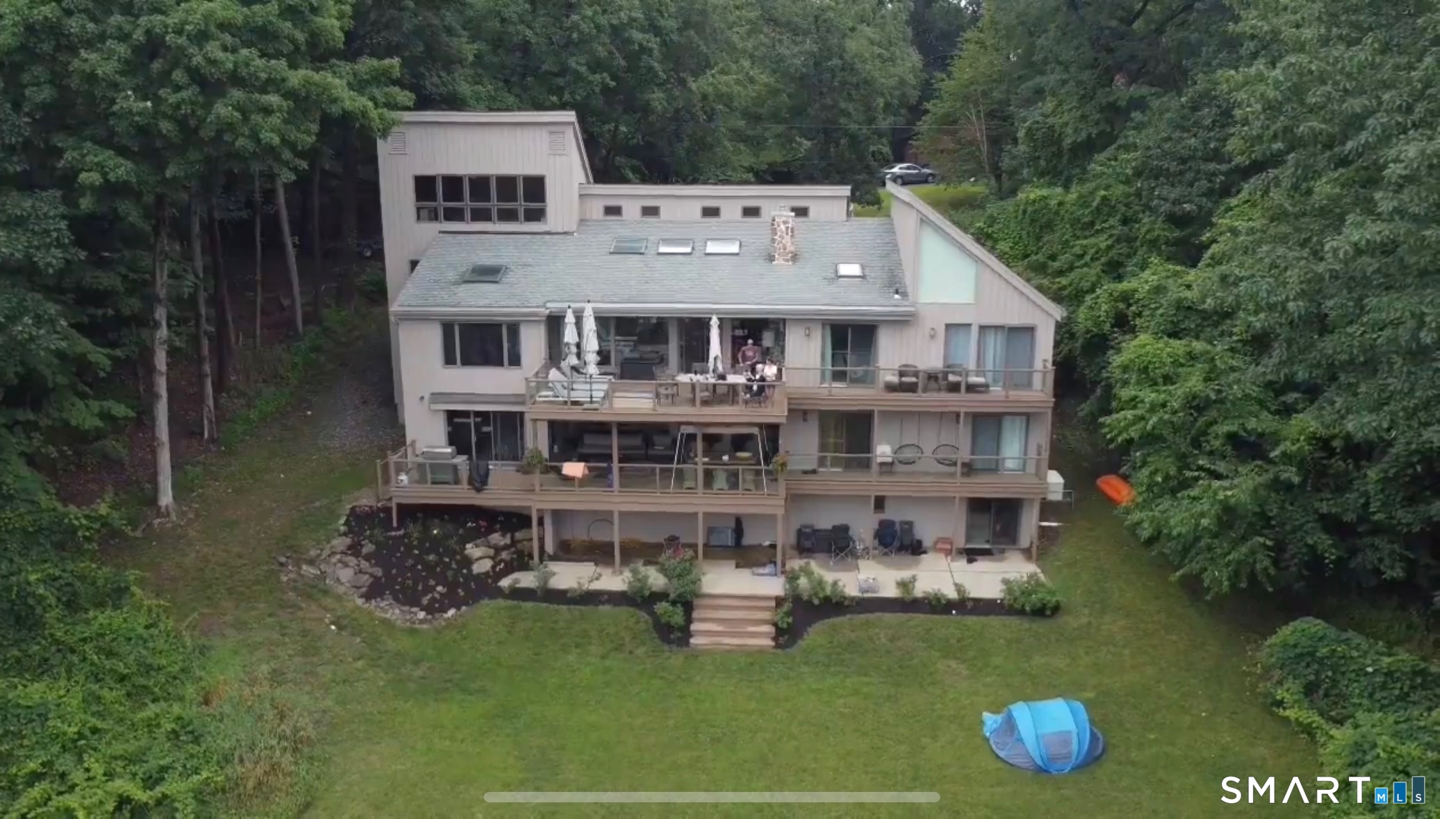 16 Sunset Drive