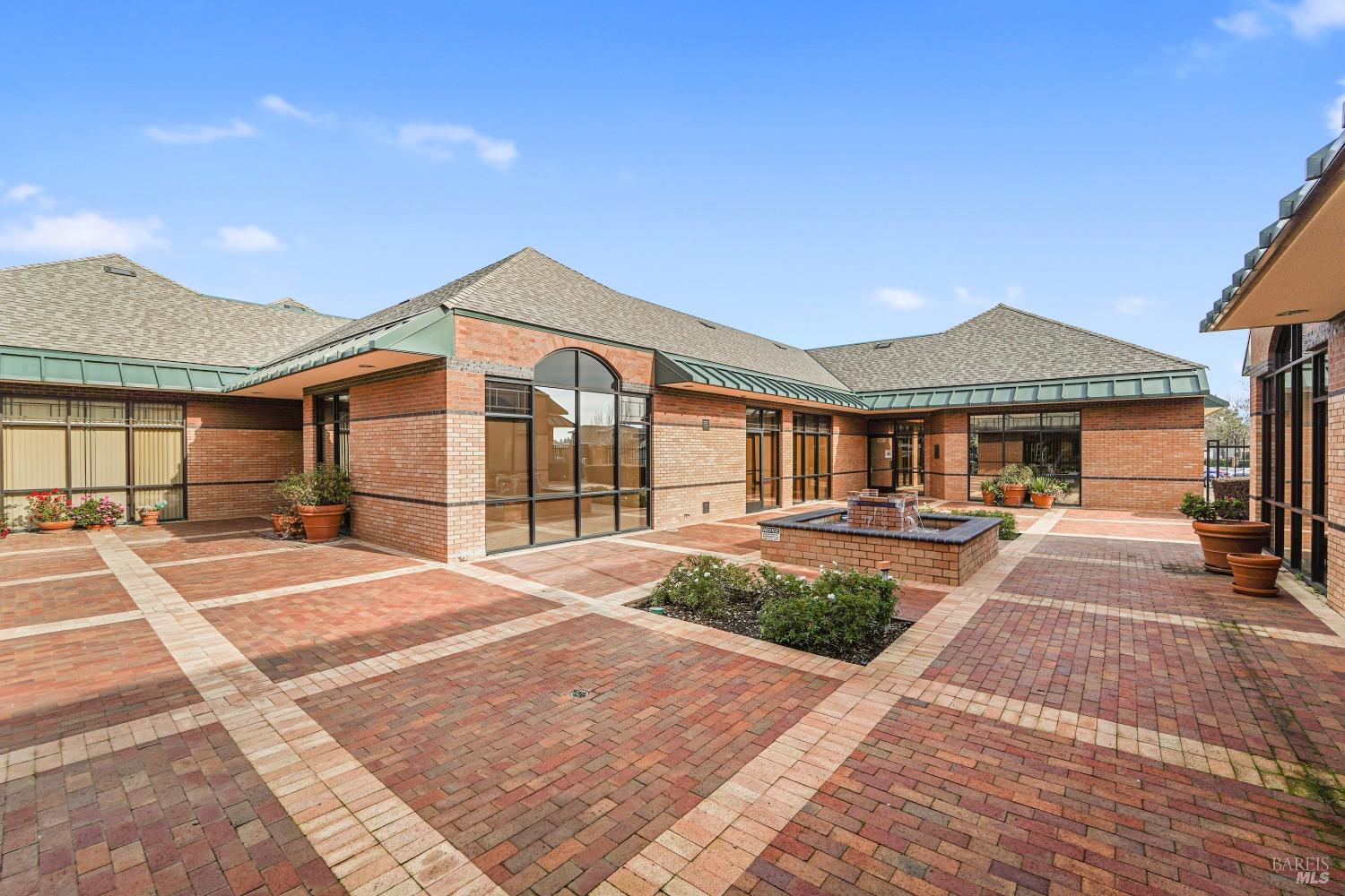 2801 Waterman Blvd #270