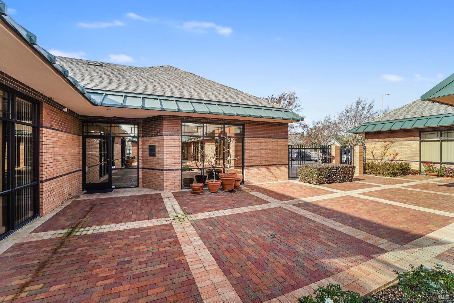 2801 Waterman Blvd #270