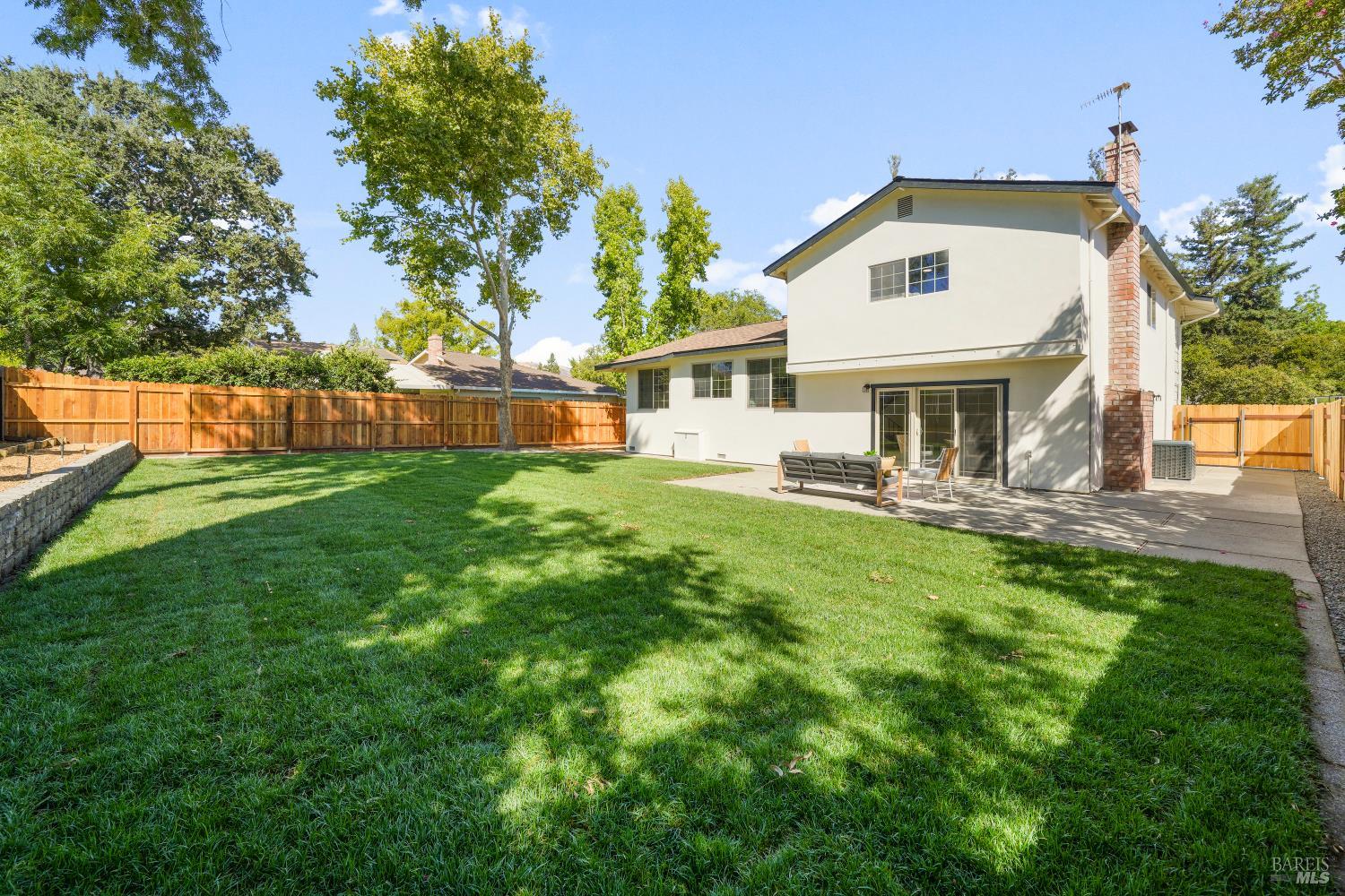118 Salinas Dr
