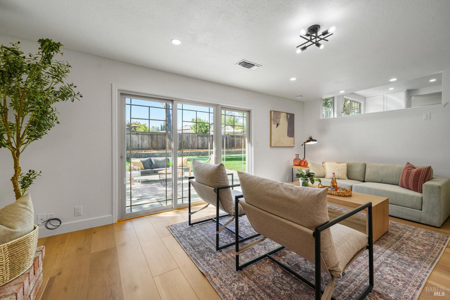 118 Salinas Dr