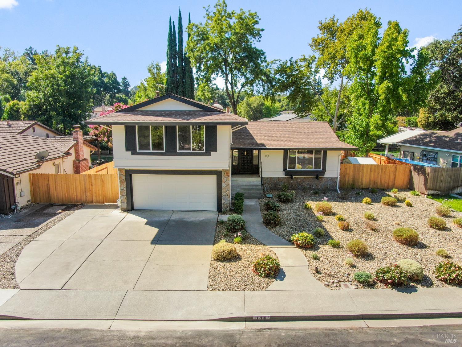 118 Salinas Dr