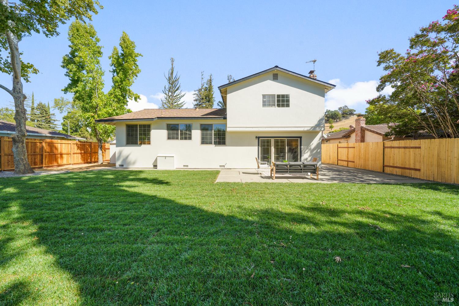 118 Salinas Dr