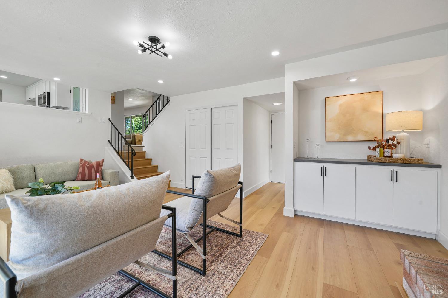 118 Salinas Dr