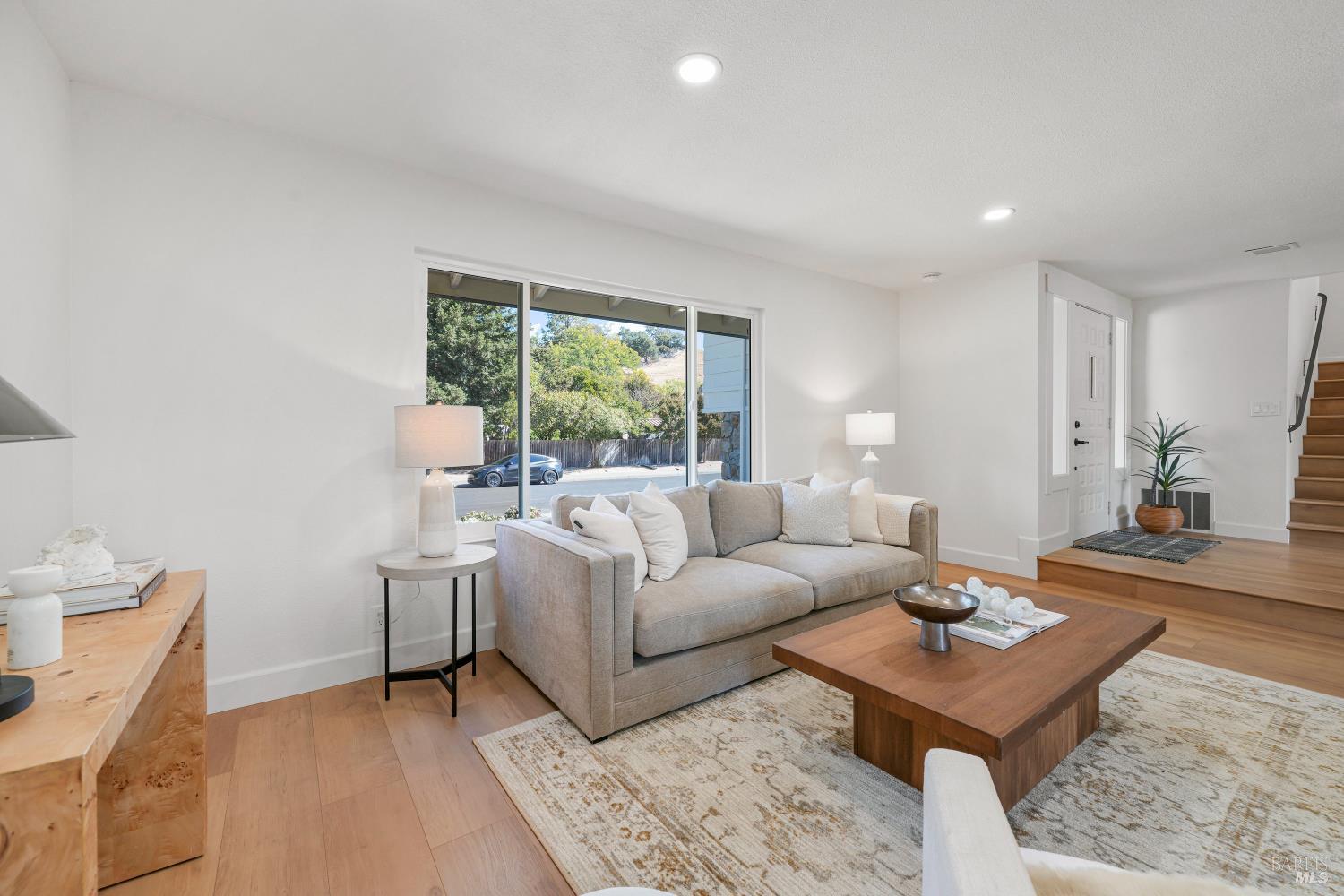 118 Salinas Dr