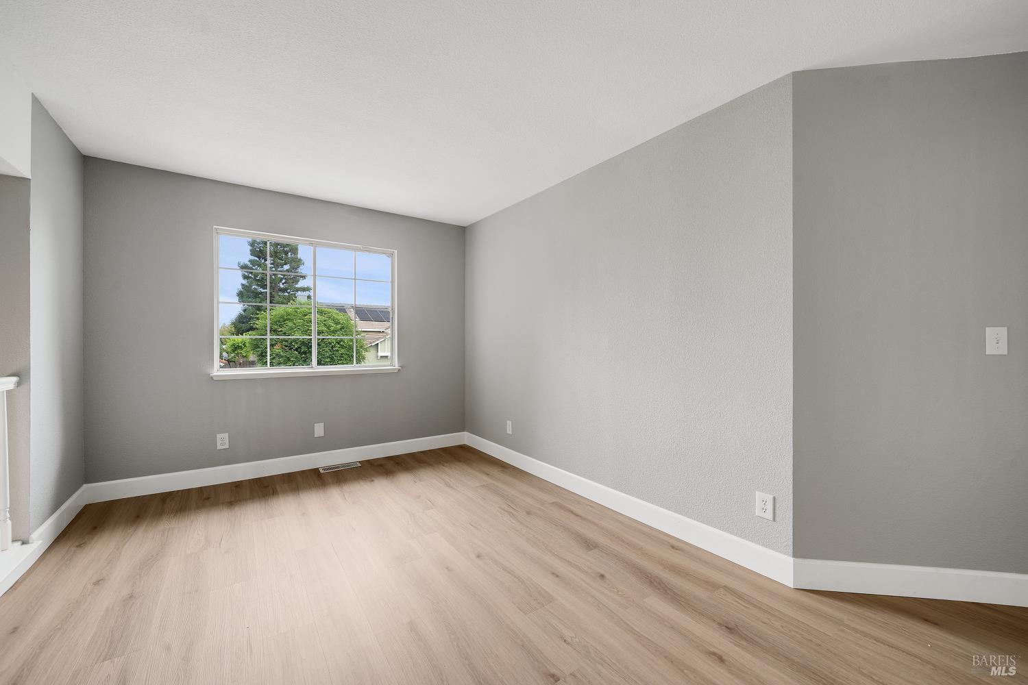 330 Sussex Cir