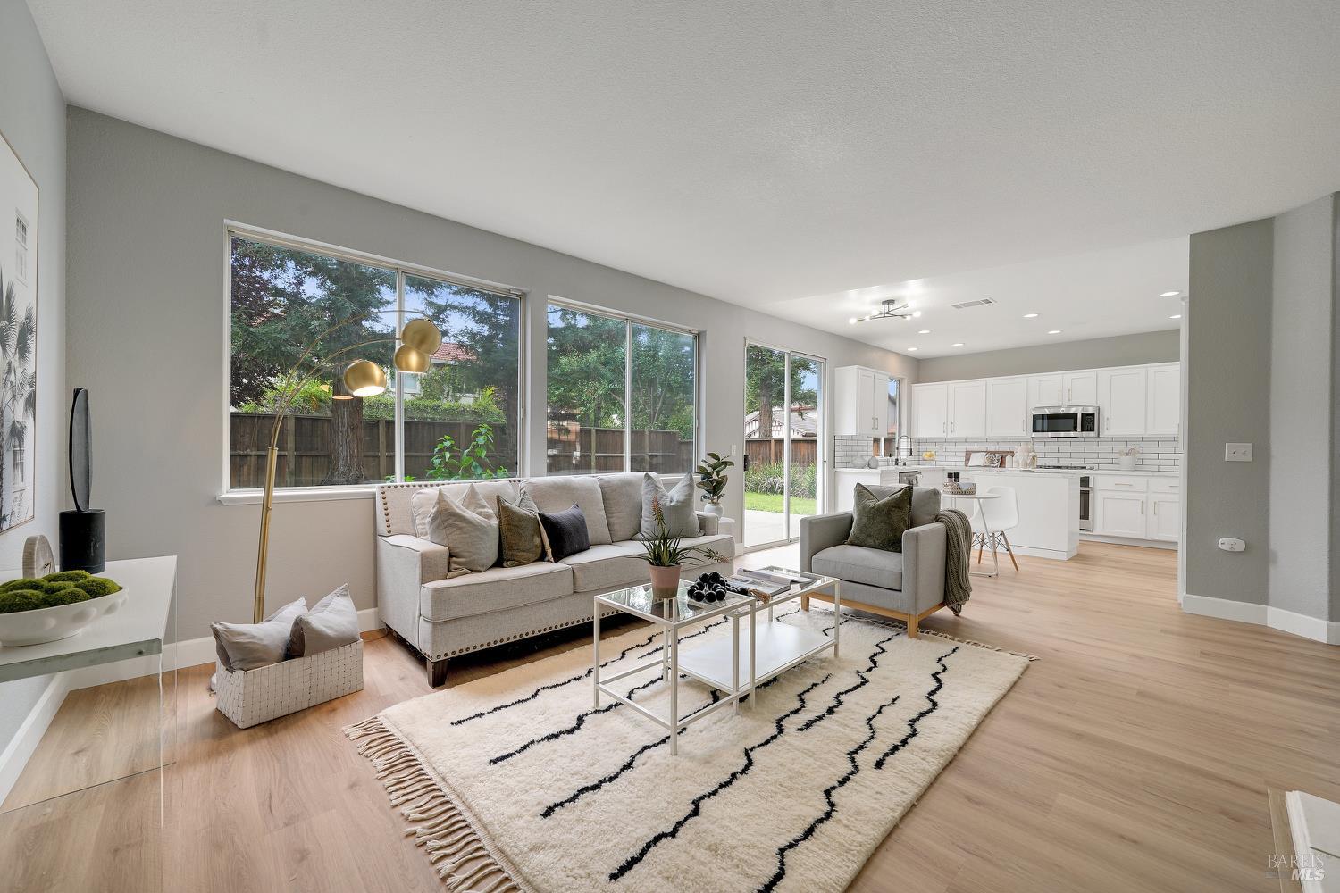 330 Sussex Cir