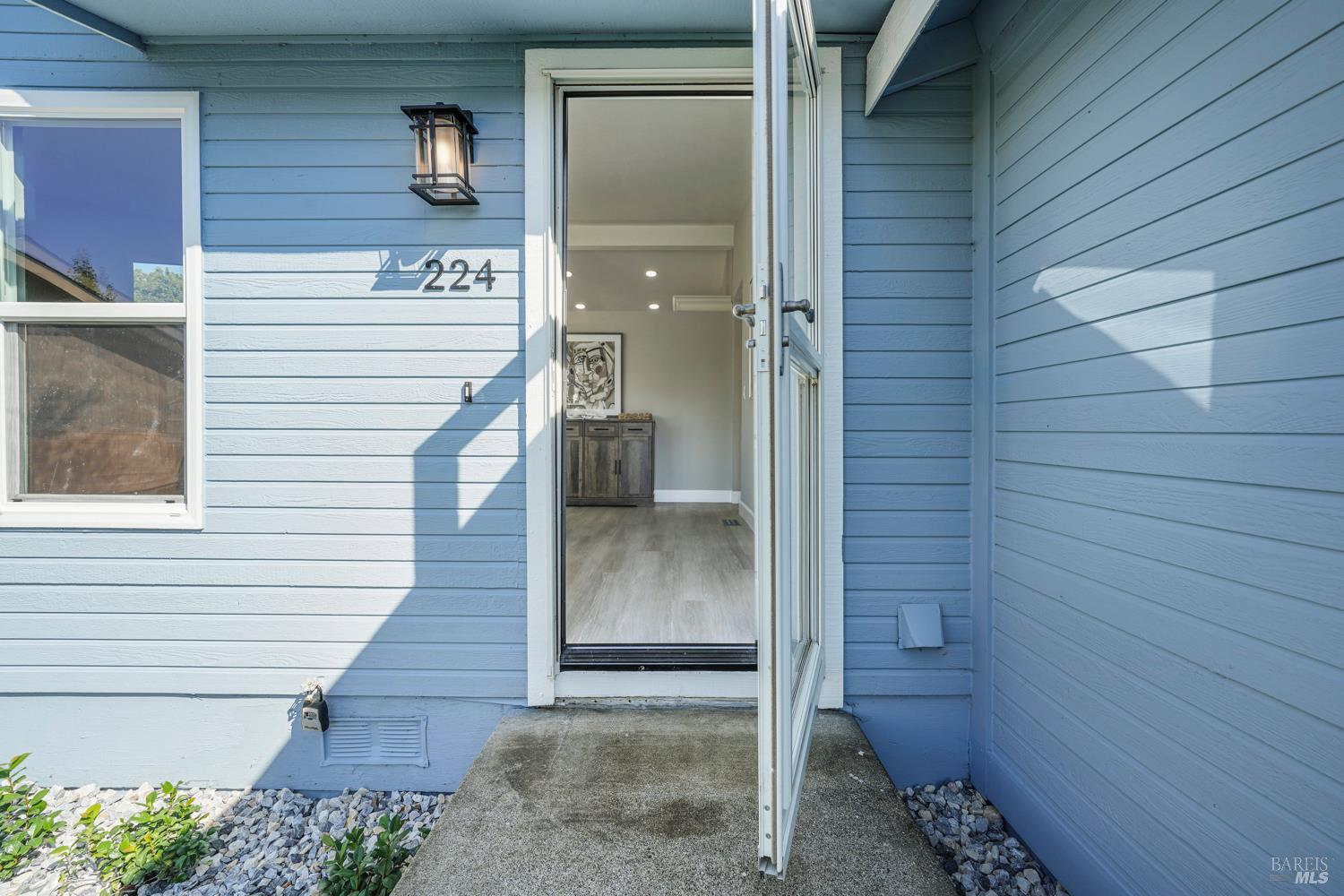 224 Pinecreek Ln