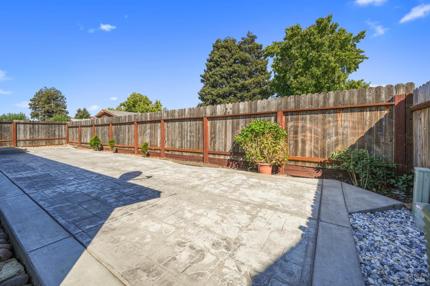 224 Pinecreek Ln