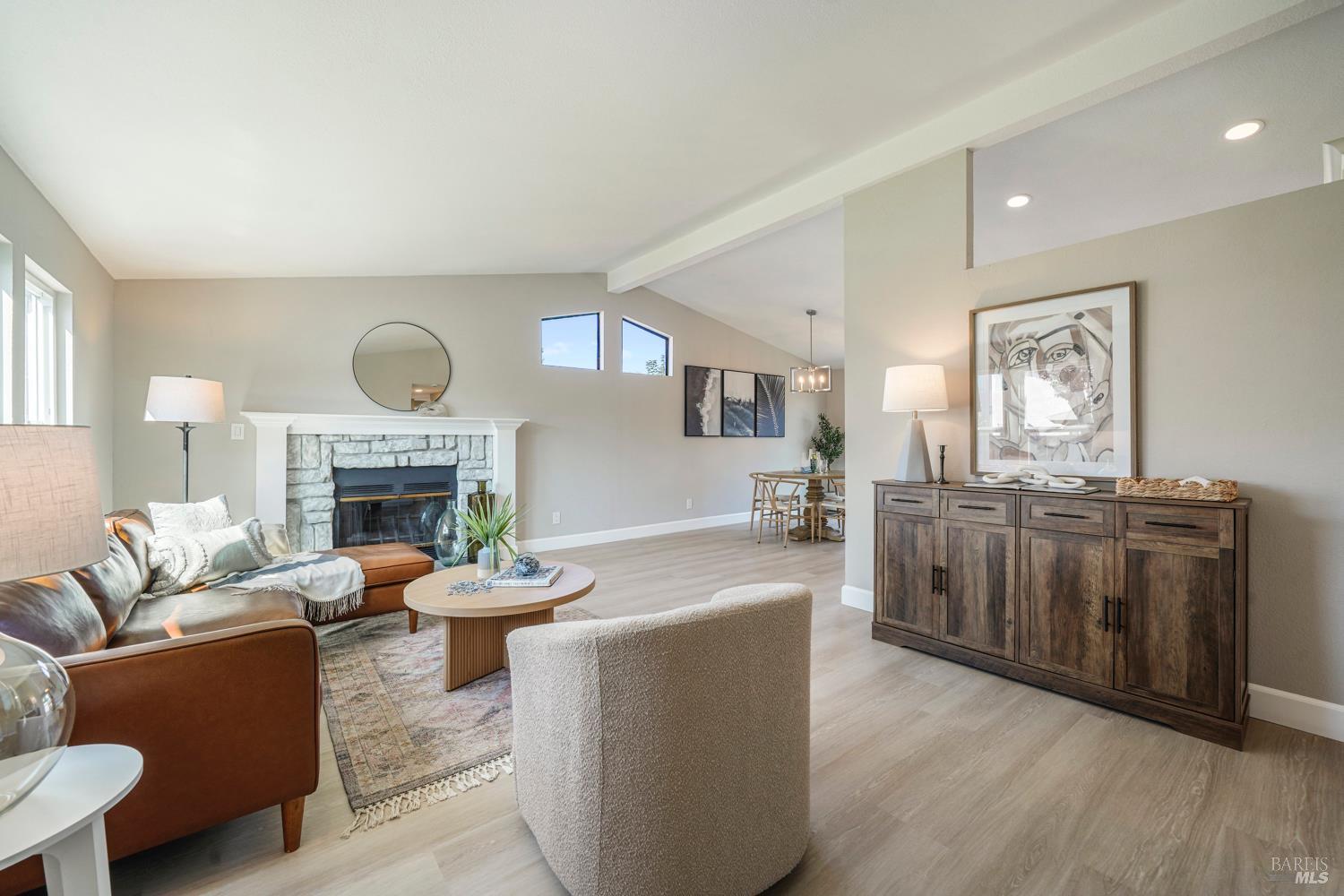 224 Pinecreek Ln