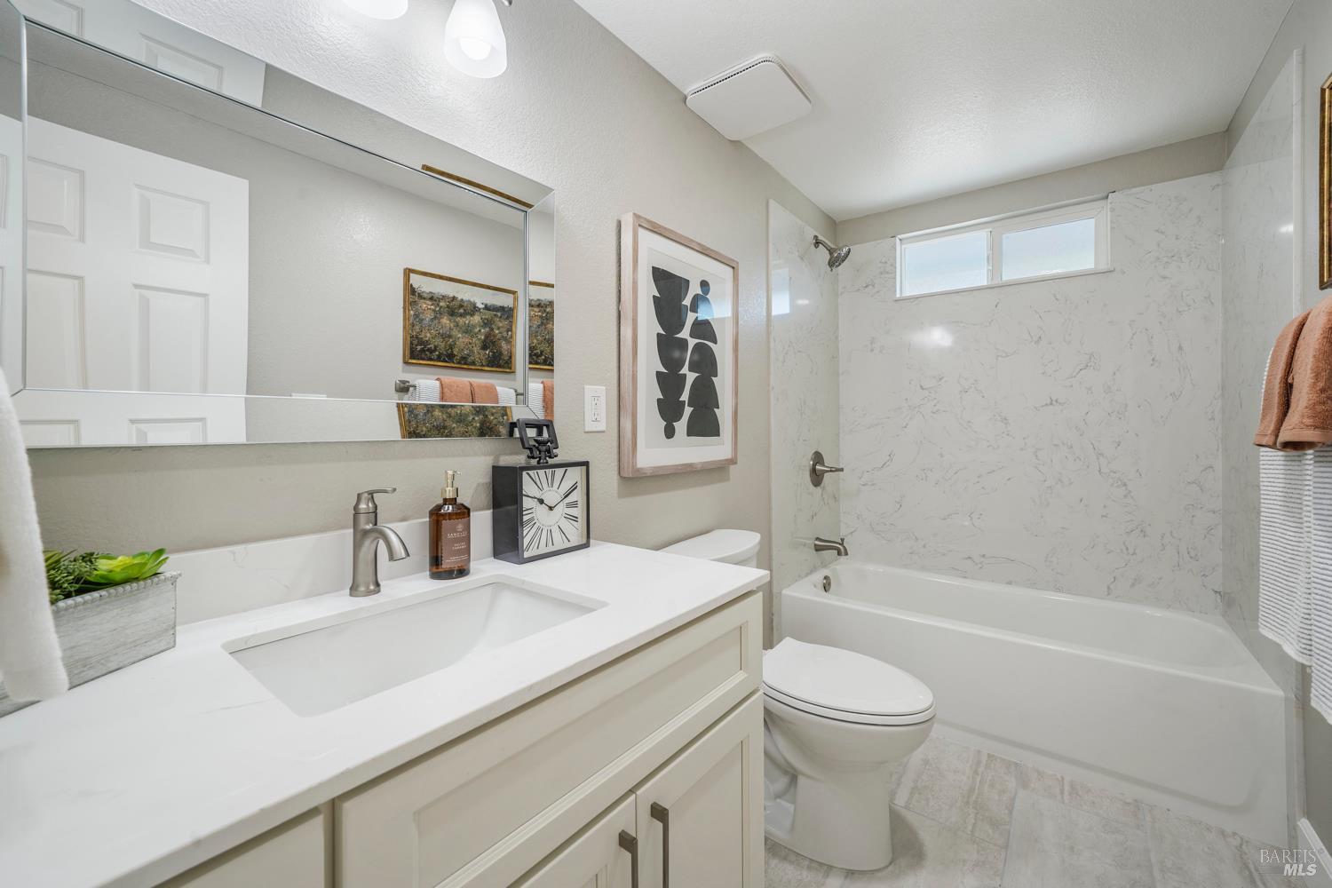 224 Pinecreek Ln