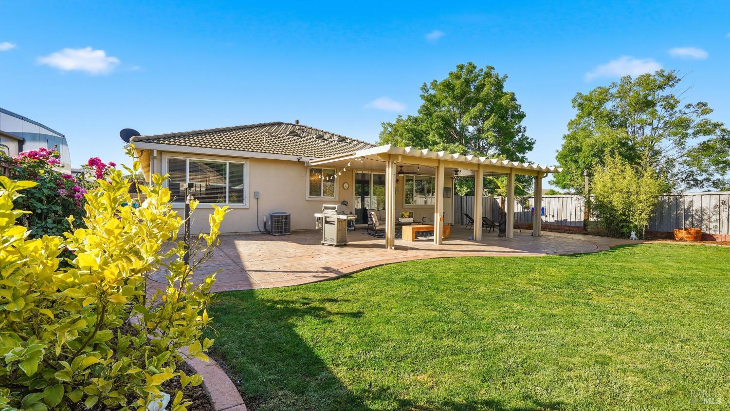 937 Pinehurst Court