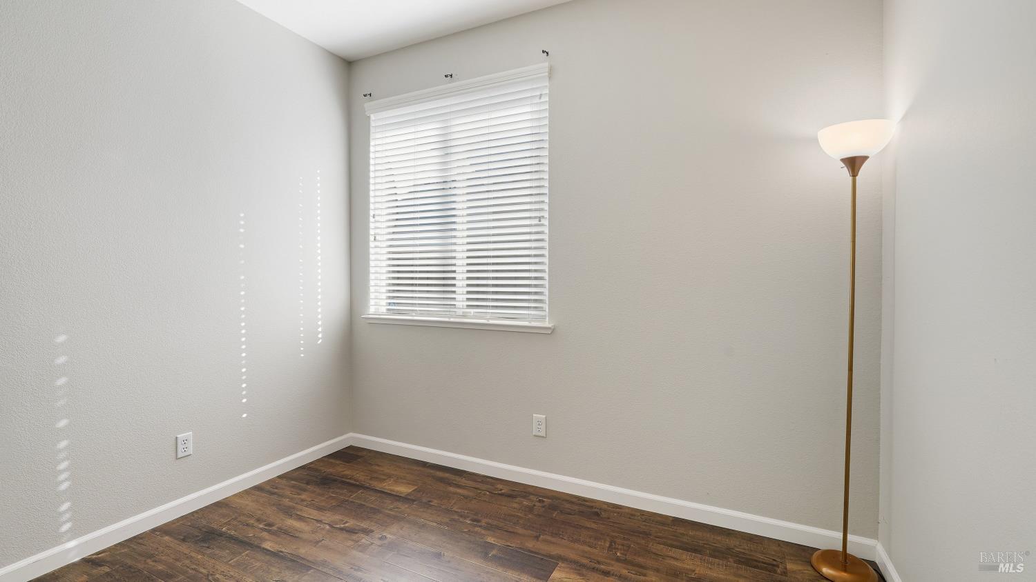 937 Pinehurst Court