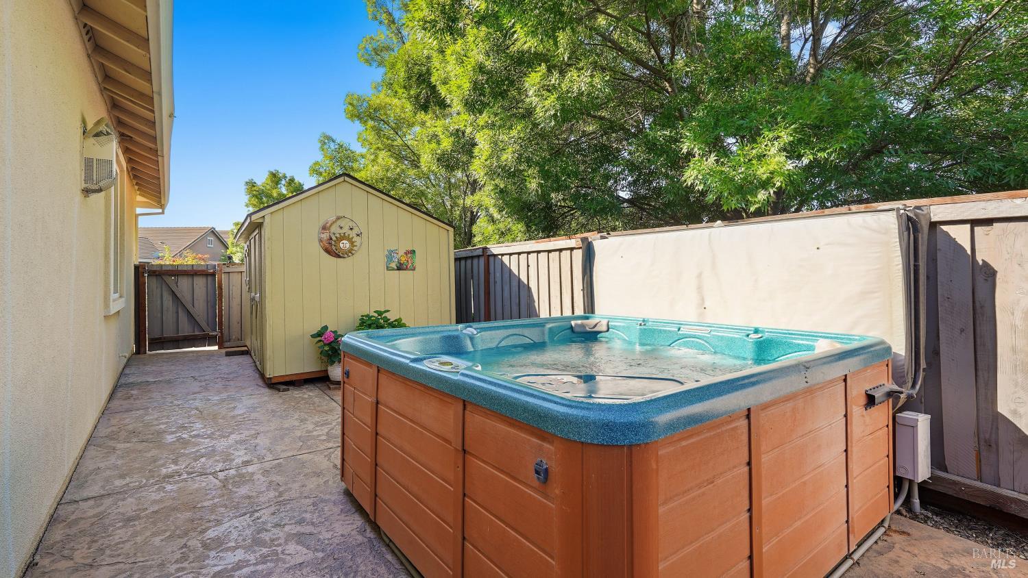 937 Pinehurst Court