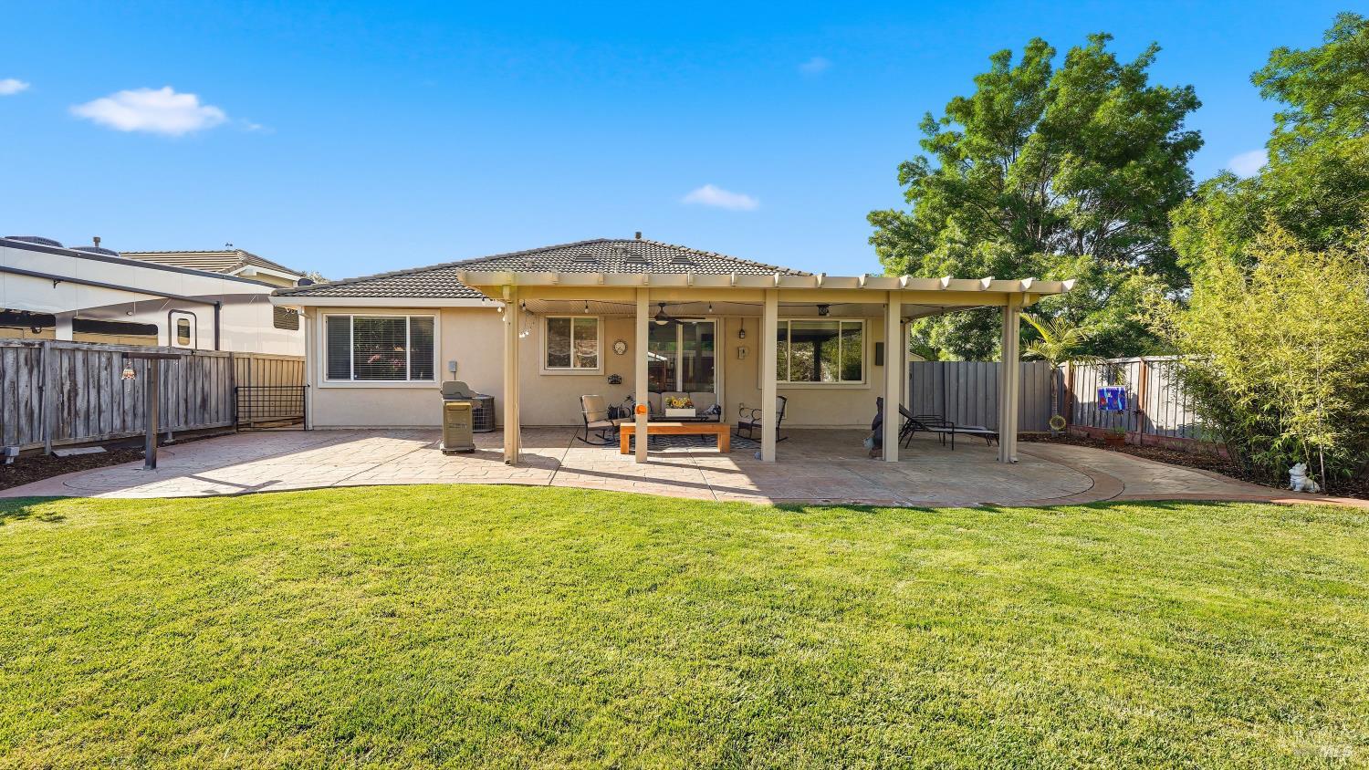 937 Pinehurst Court