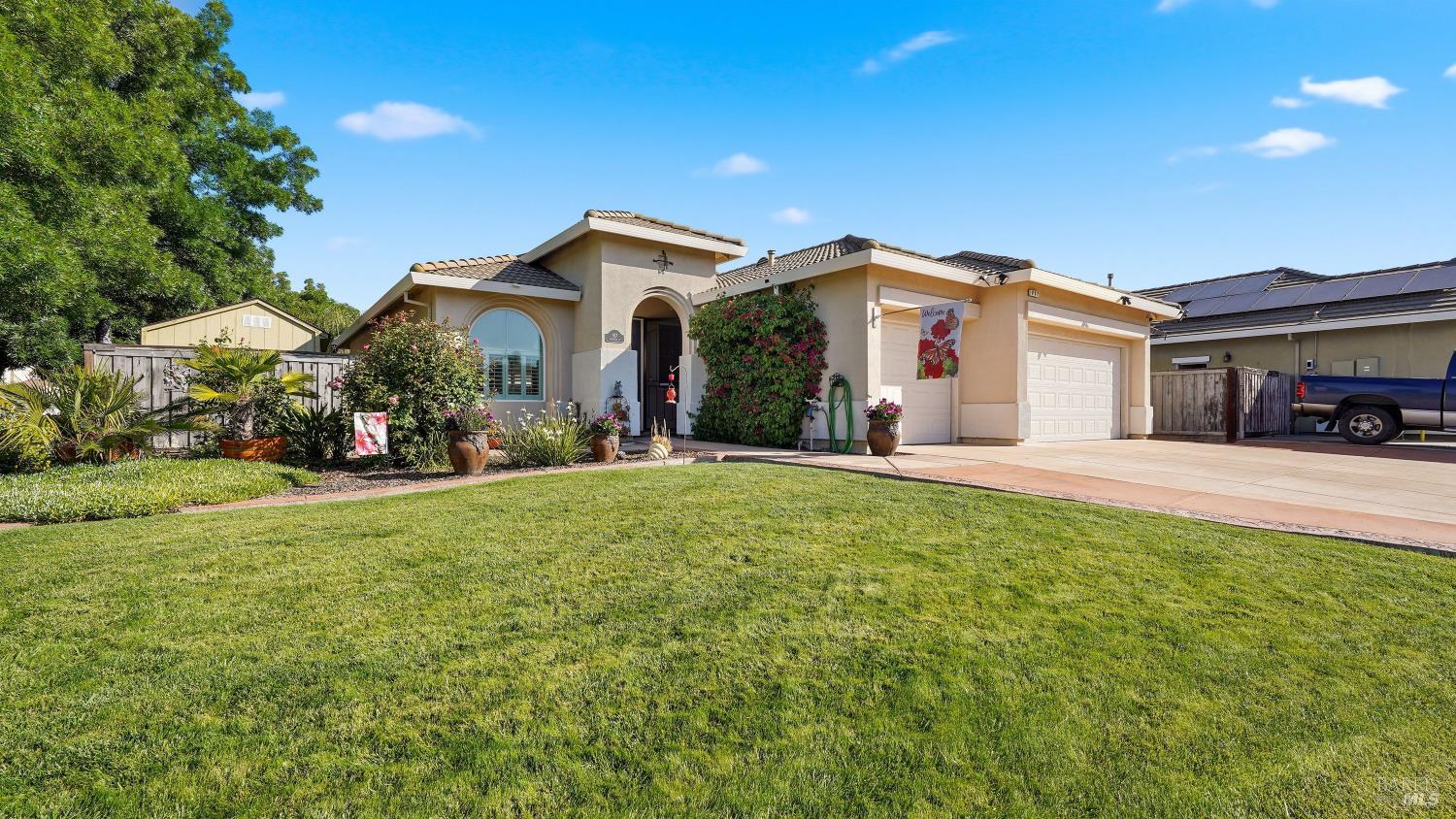 937 Pinehurst Court