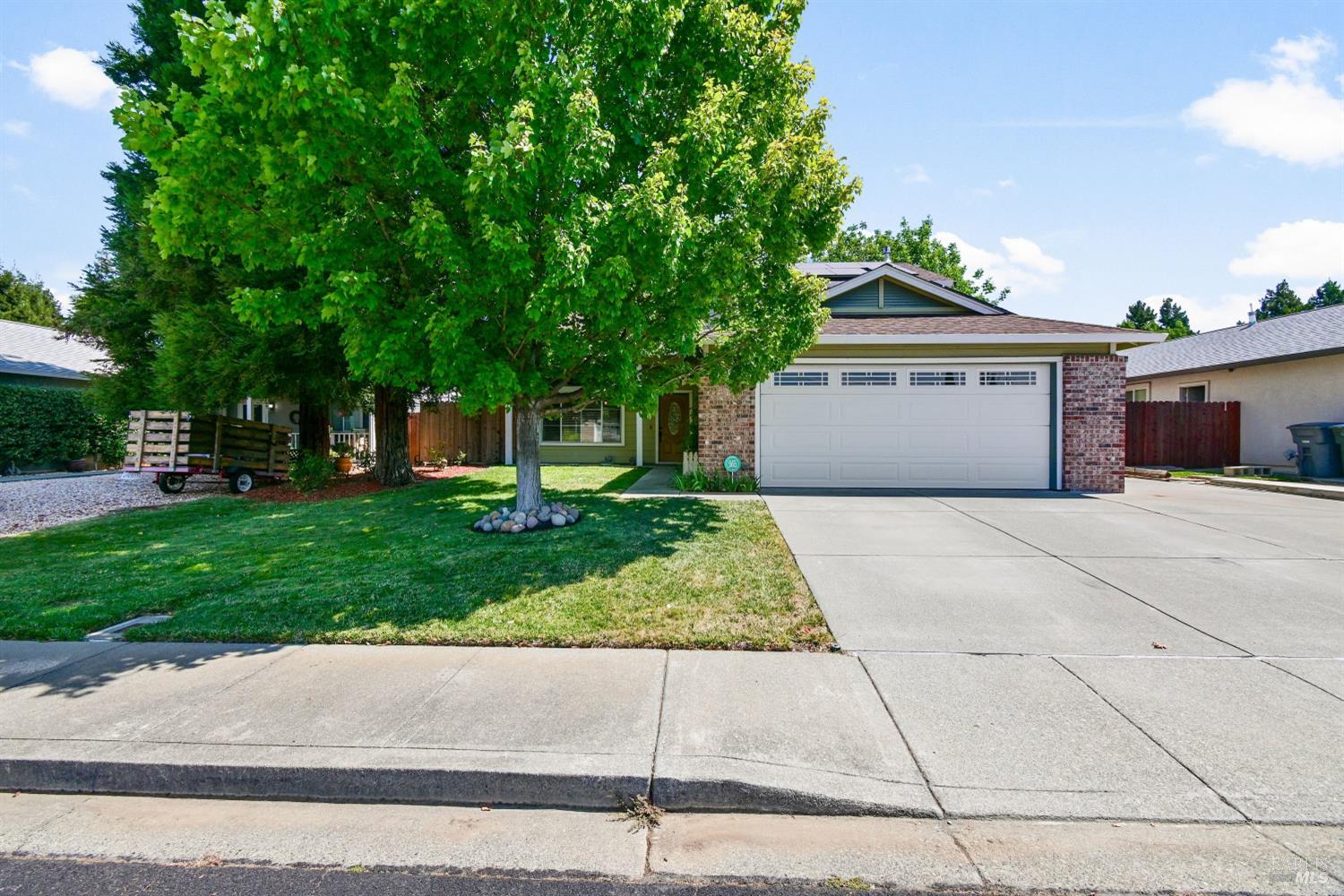 1025 Cinnabar Way