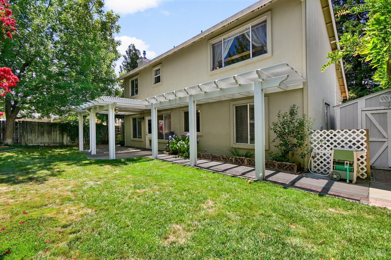 1025 Cinnabar Way