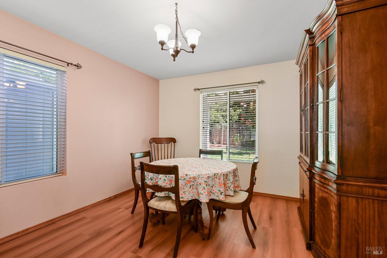 1025 Cinnabar Way