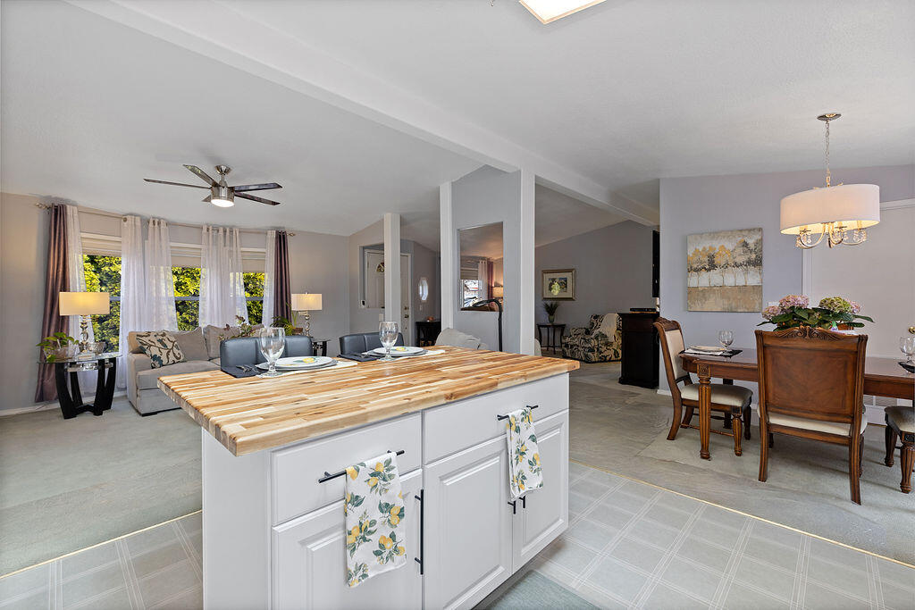 185 NW Harwood Street, SPC 104