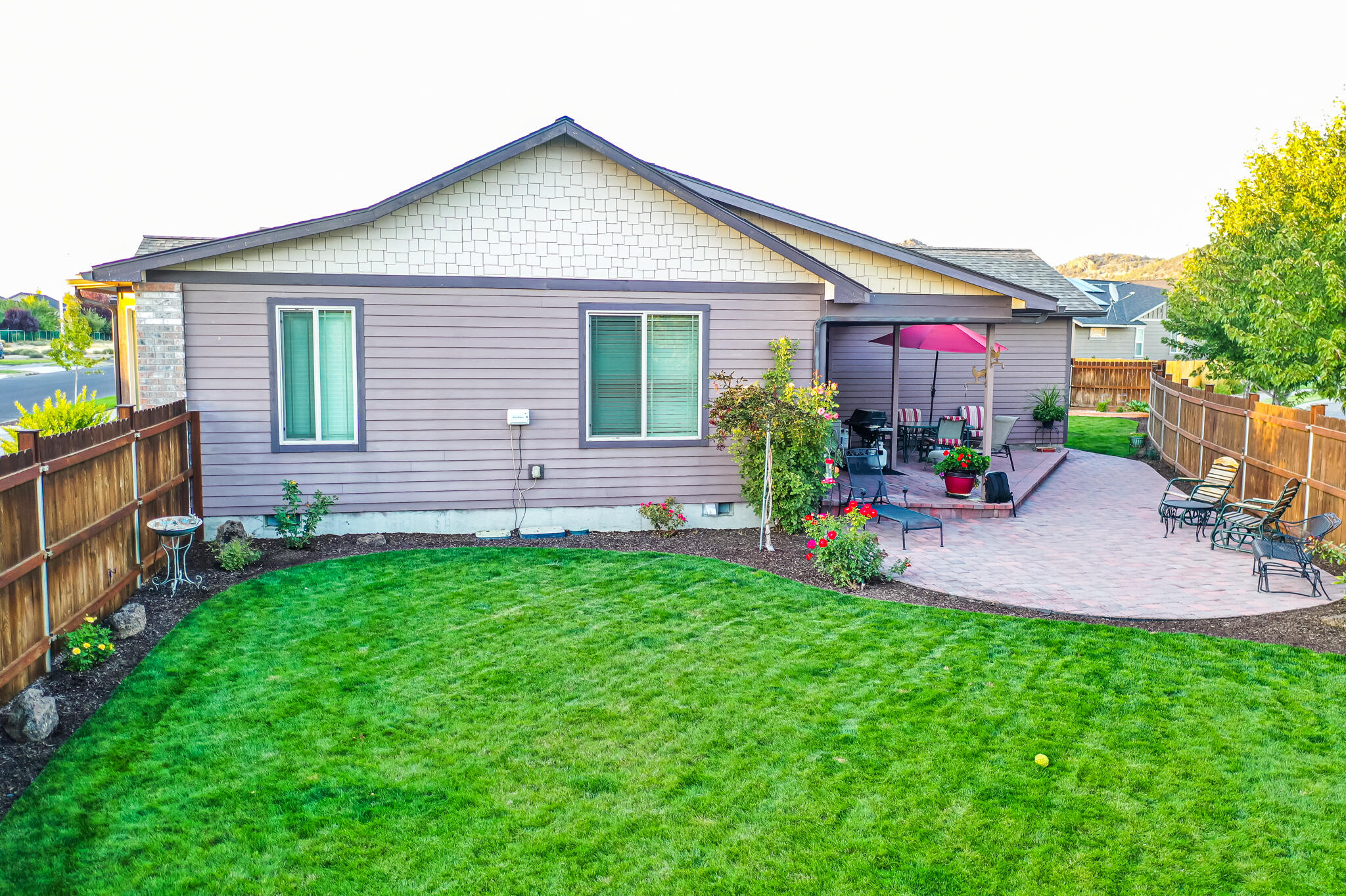980 NE Whistle Way