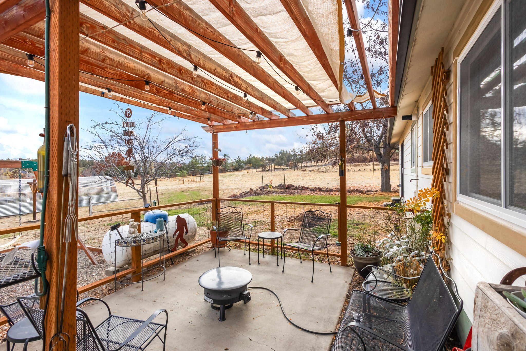 775 SE Tumbleweed Lane
