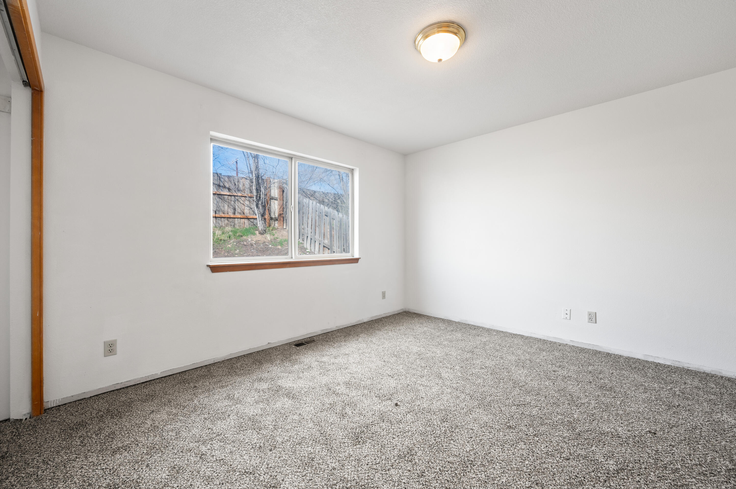 156 NE 9th Street