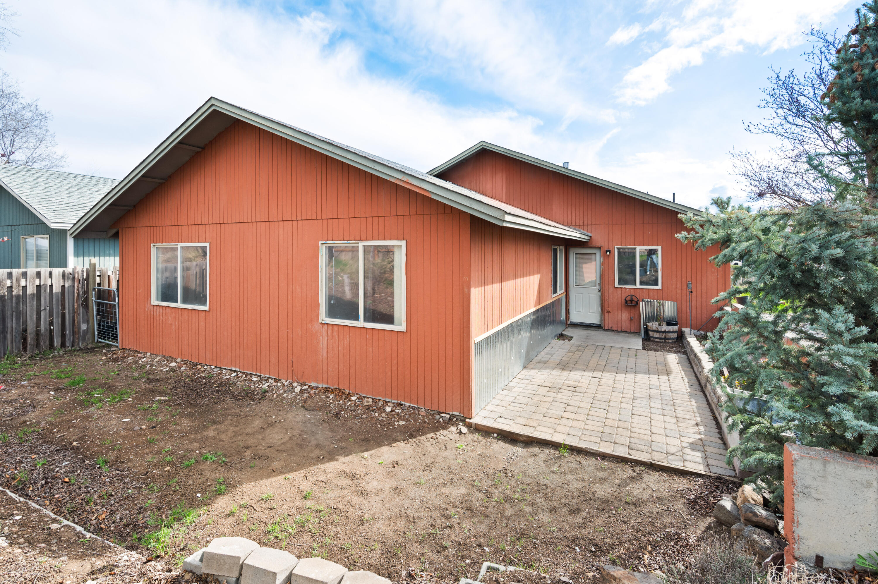 156 NE 9th Street