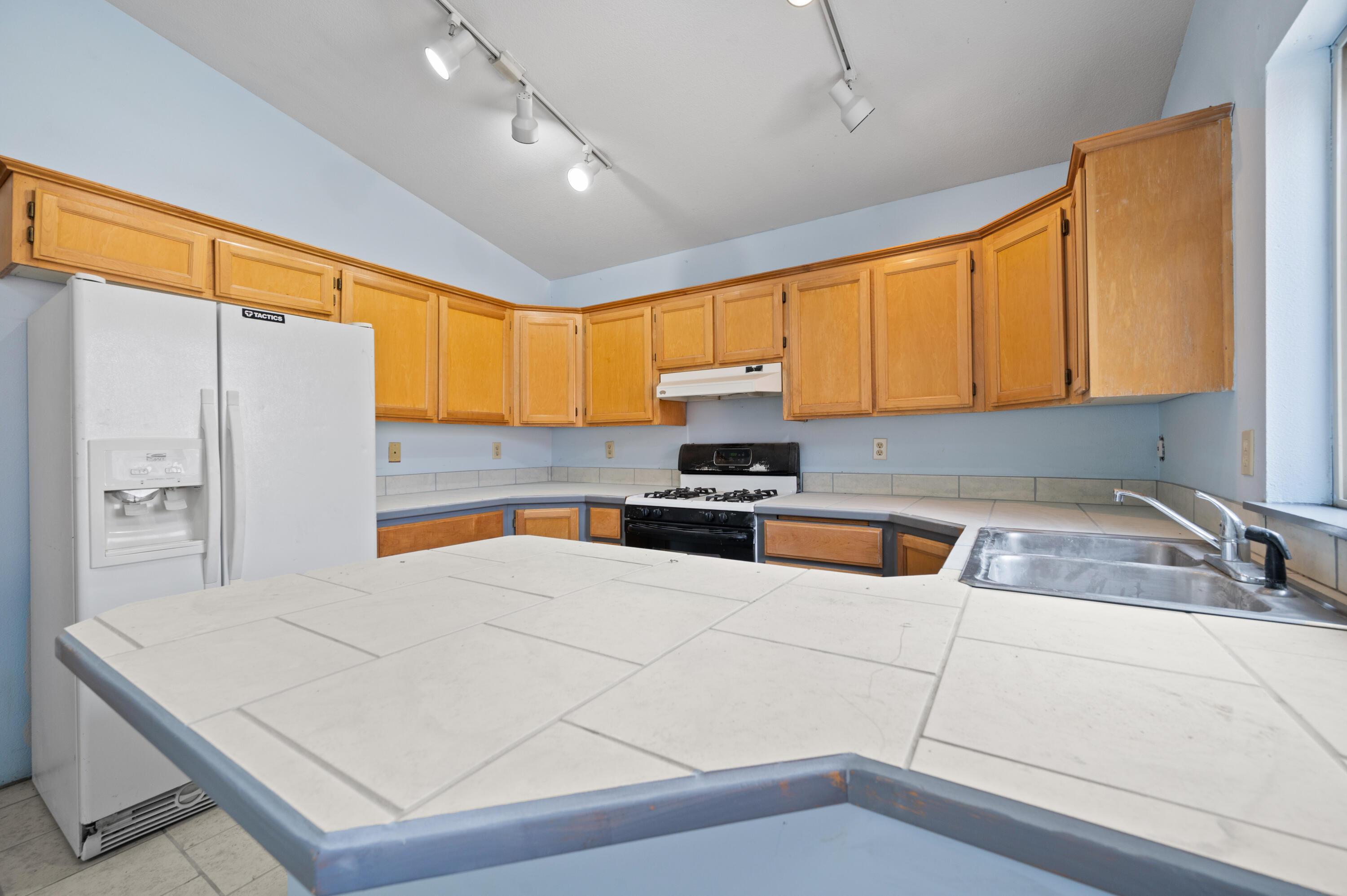 156 NE 9th Street
