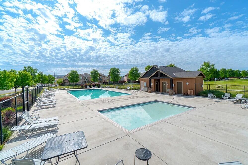 1428 NE Whistle Way