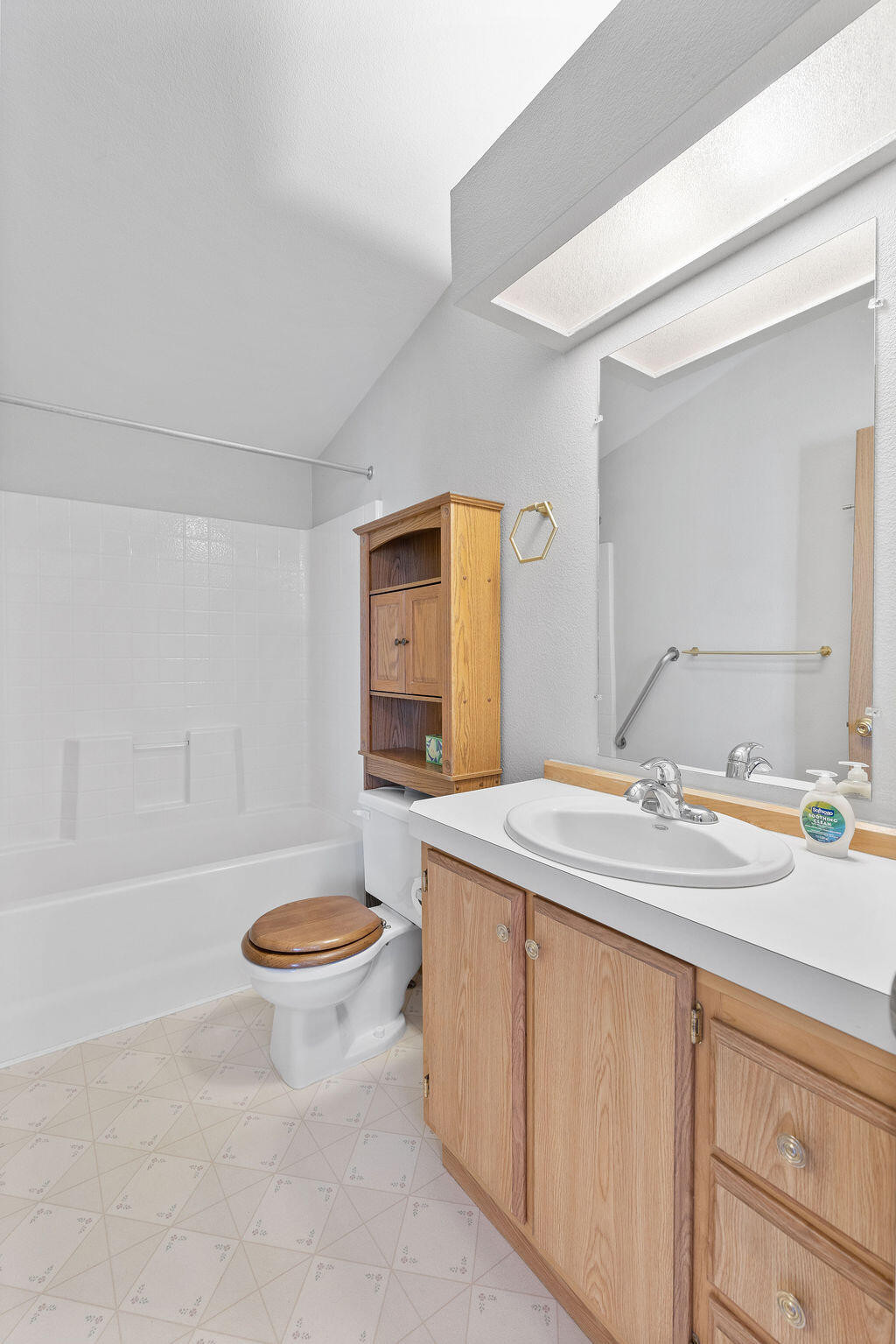 1007 NW Teal Loop