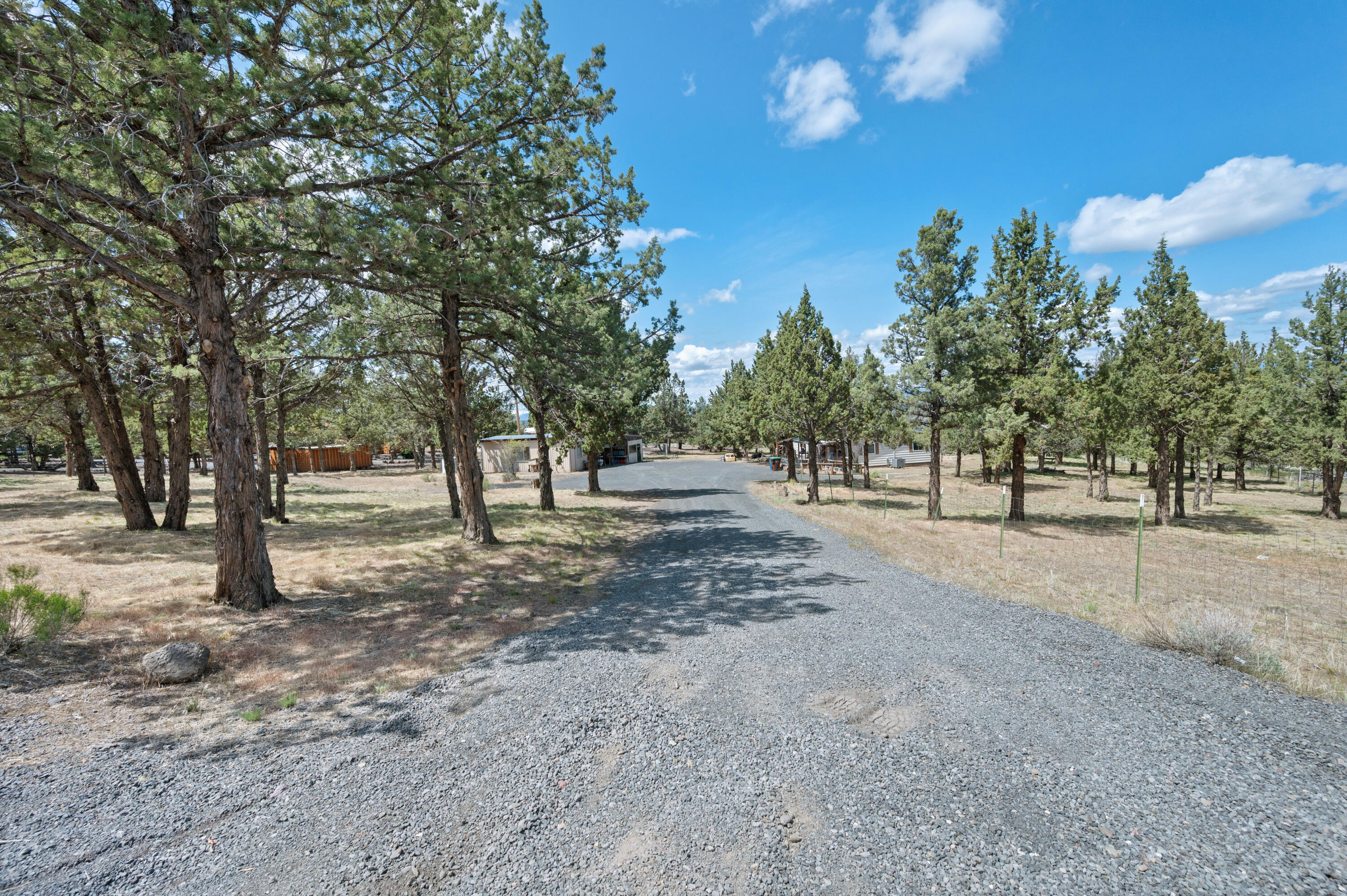 791 SE Akins Drive