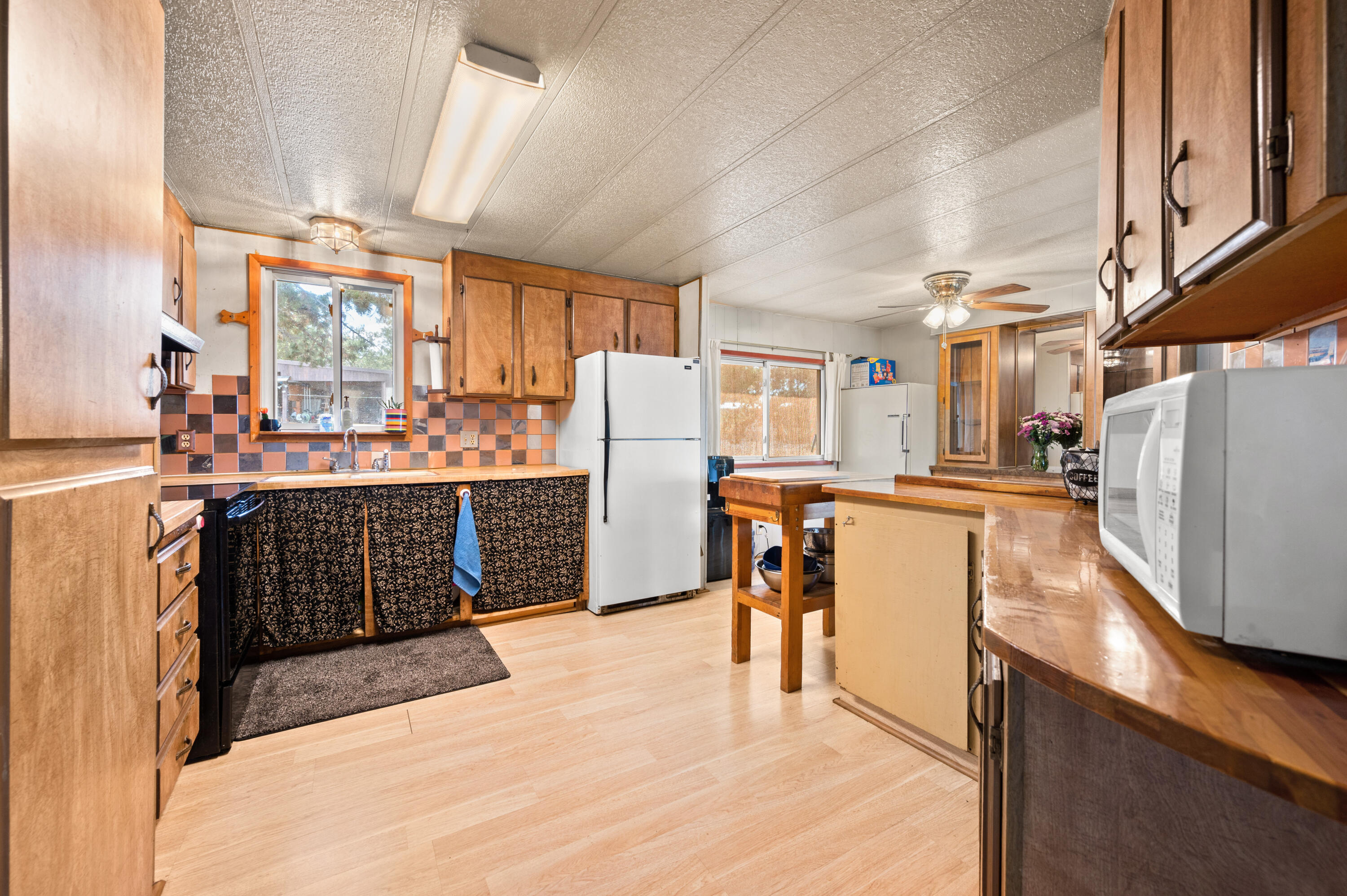 791 SE Akins Drive