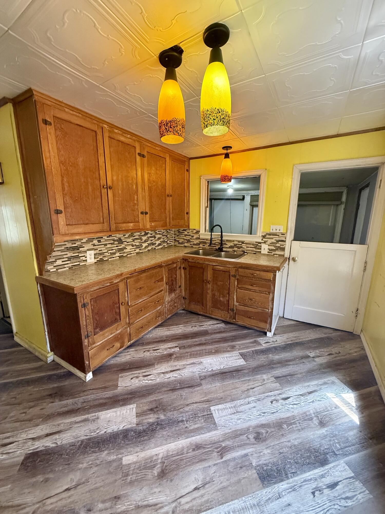 318 SW Brent Drive