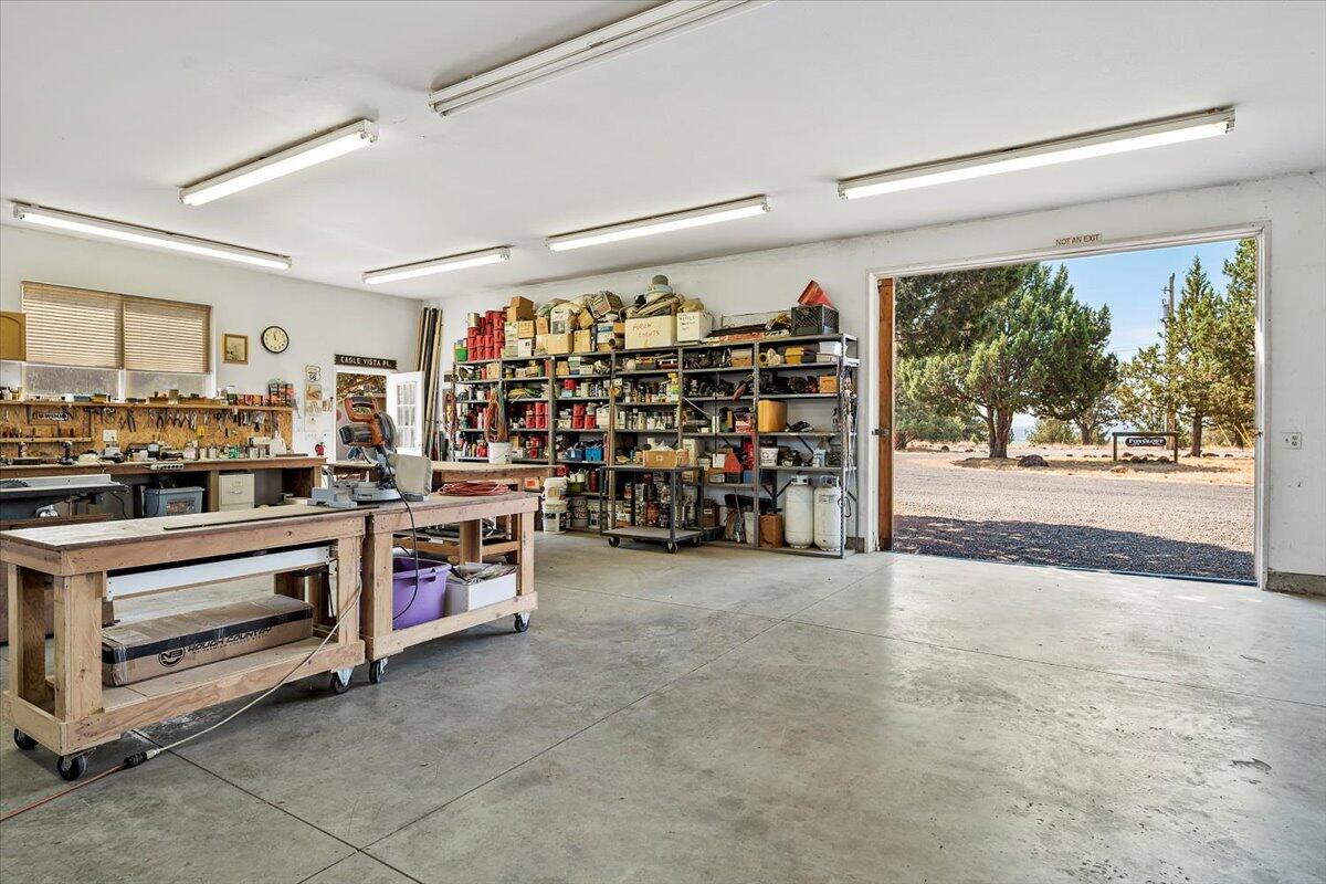 12711 SW Eagle Vista Place