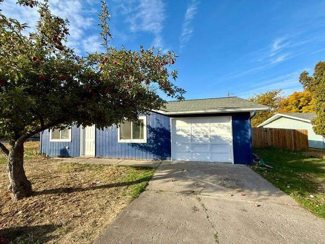 112 NE Cowden Drive