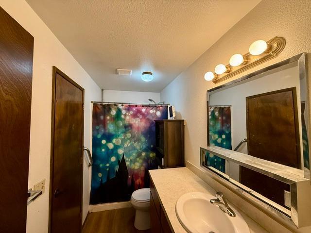 112 NE Cowden Drive