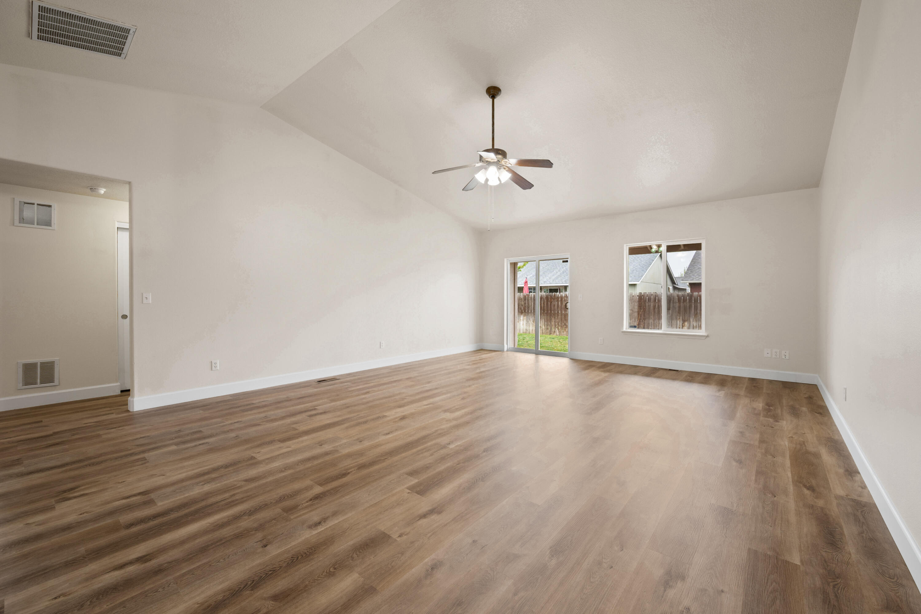 583 SE Ponderosa Drive