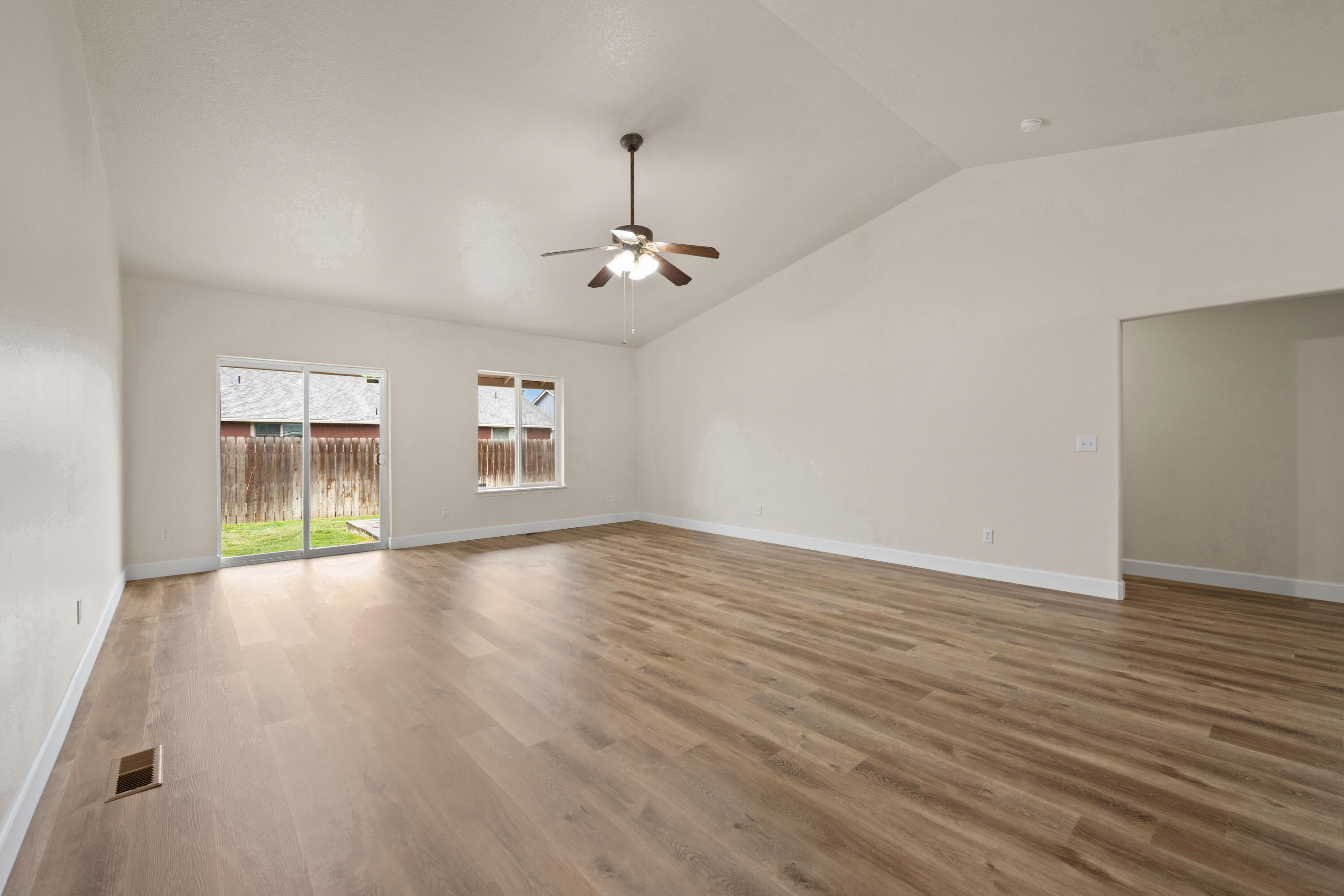 583 SE Ponderosa Drive